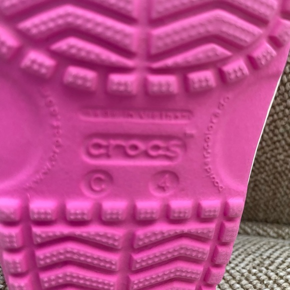 Baby Crocs Pink Velcro Strap Open Toe Sandals. Size 4. EUC. - Picture 4 of 10